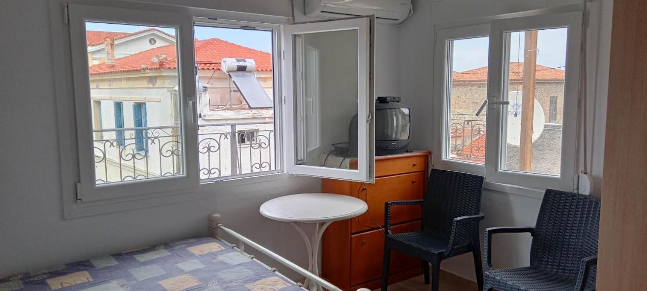 Jasmine'S Guest House Karlovassi Extérieur photo